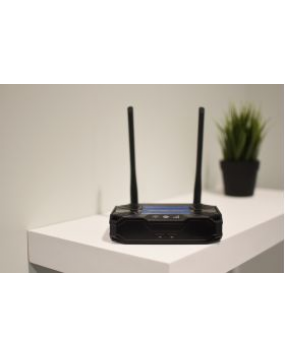 Teltonika TCR100 4G / LTE WiFi Router